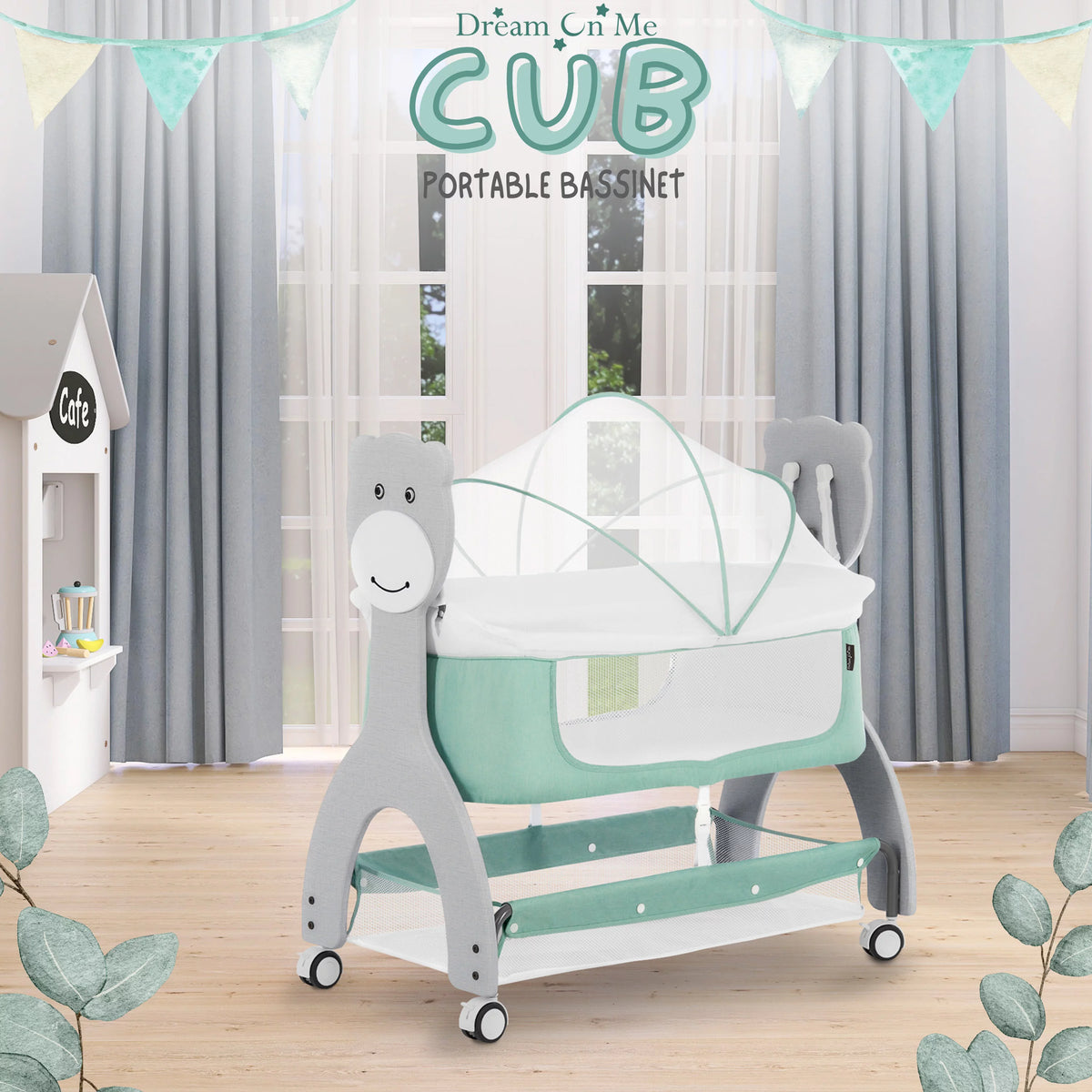Portable Bassinet with Locking Wheels C123