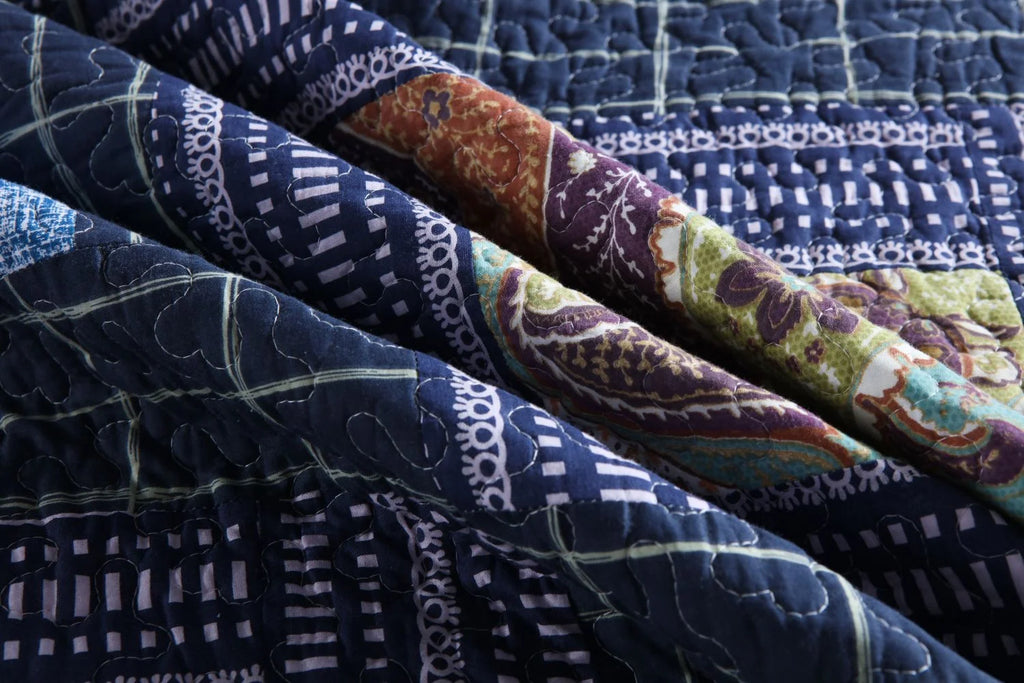 3-Piece Floral Cotton Patchwork Quilt Set Queen Navy Blue V63050