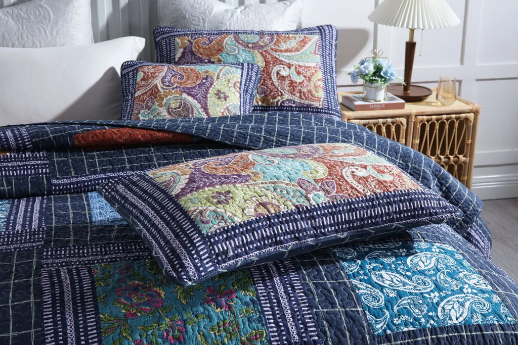 3-Piece Floral Cotton Patchwork Quilt Set Queen Navy Blue V63050