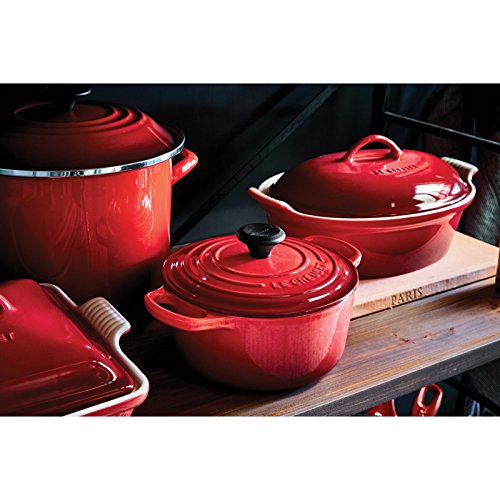 9 qt. Enameled Cast Iron Round Dutch Oven E60257