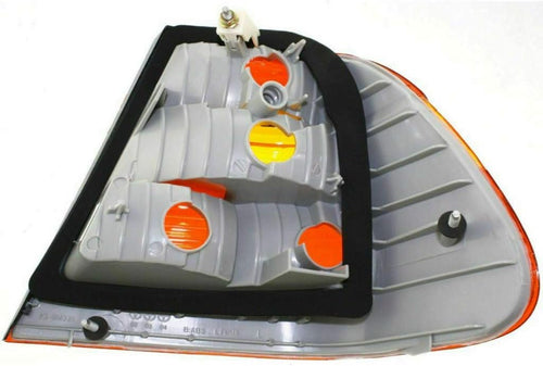 2002 2003 2004 2005 BMW 330i Tail Light Assembly Driver Side C767
