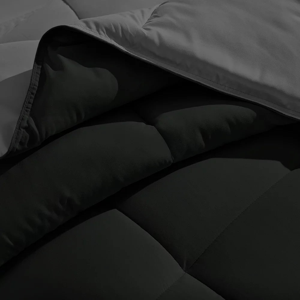 King Black 100% Polyester Plush Comforter X949337