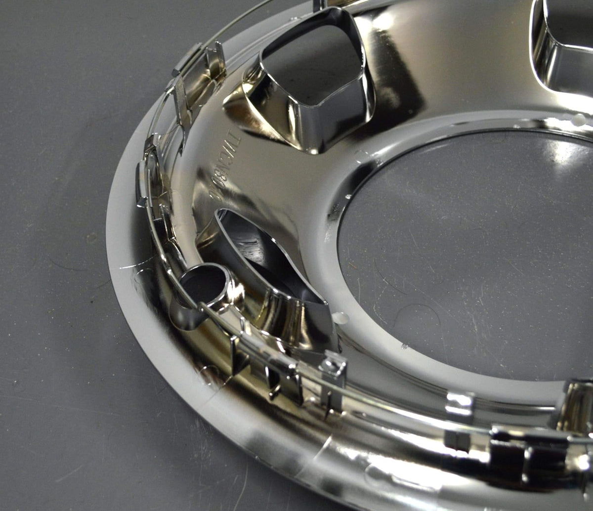 2 New Chrome 17 inch Front Wheel Skins Hubcaps Covers Pair W721