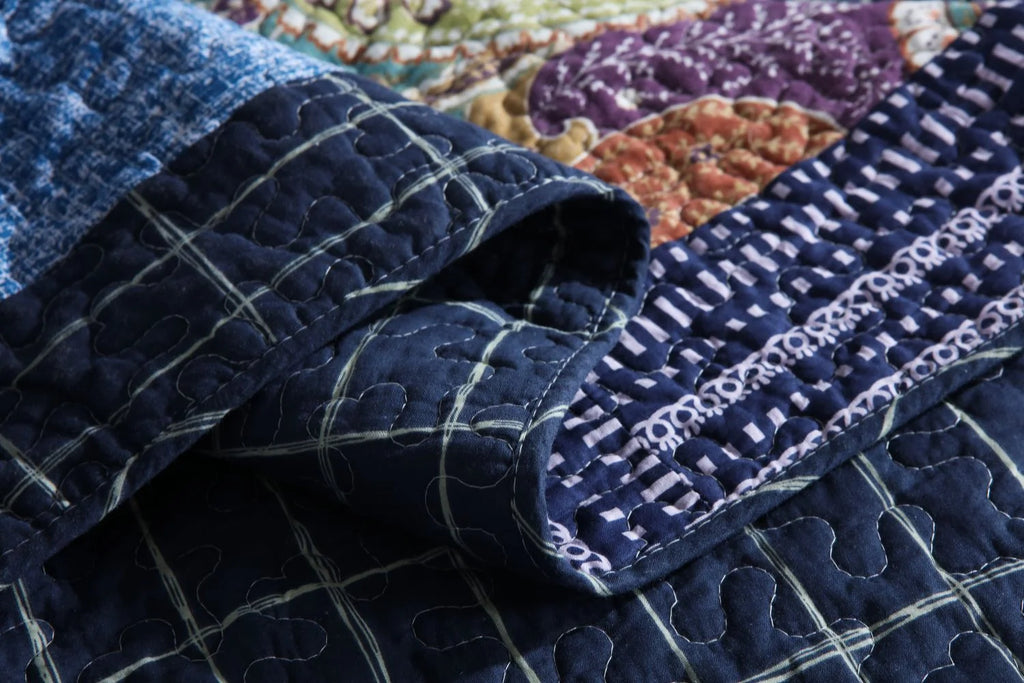 3-Piece Floral Cotton Patchwork Quilt Set Queen Navy Blue V63050